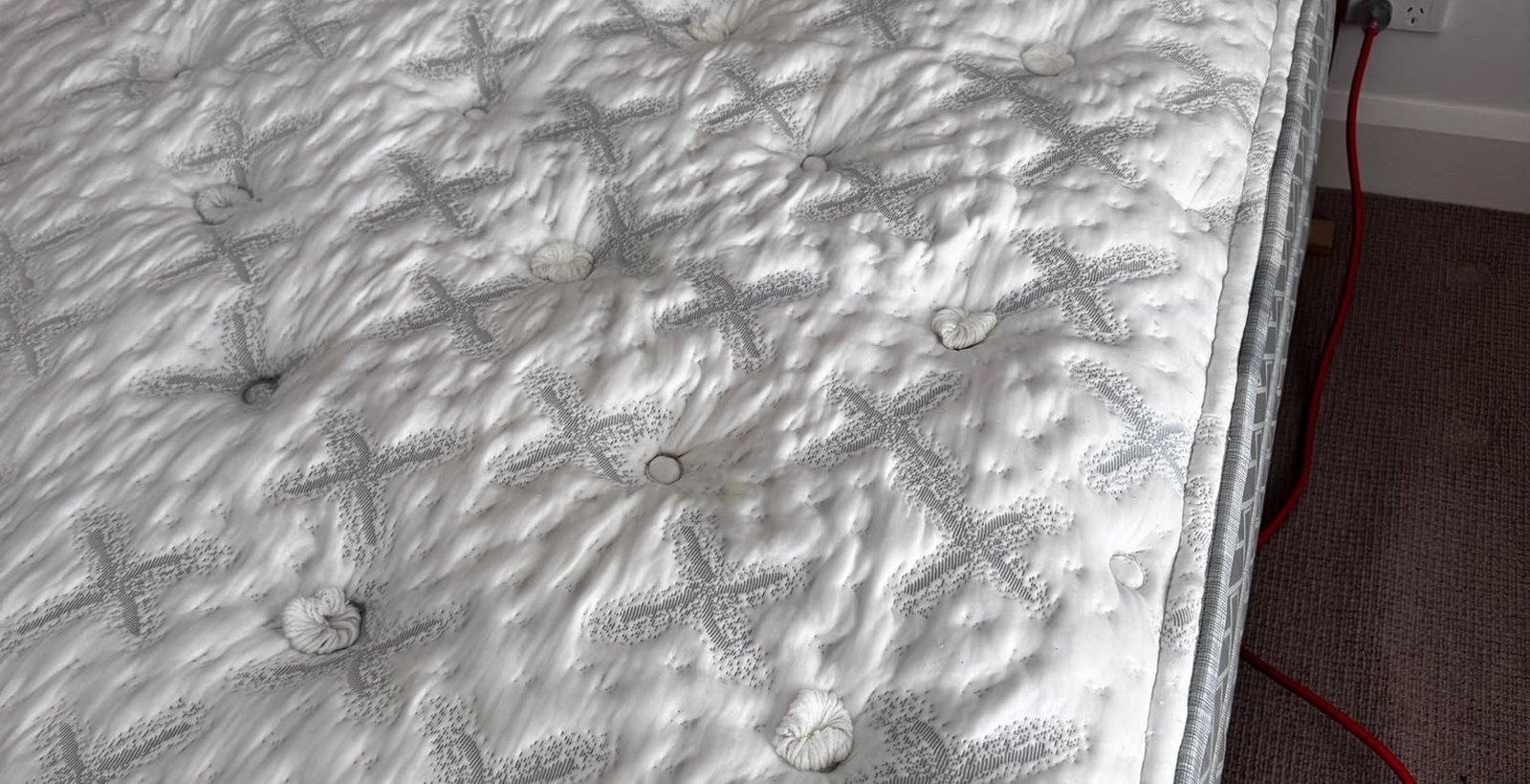 Pillow top mattress clean after mattress stain and urine removal