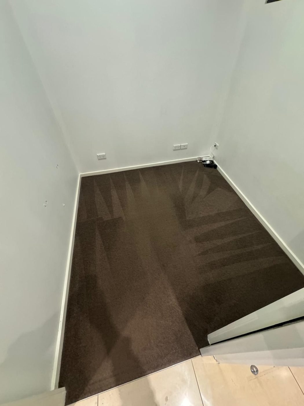 Small room carpet cleaned wall to wall in a Melbourne home